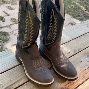 Big boys size 5 Western boots